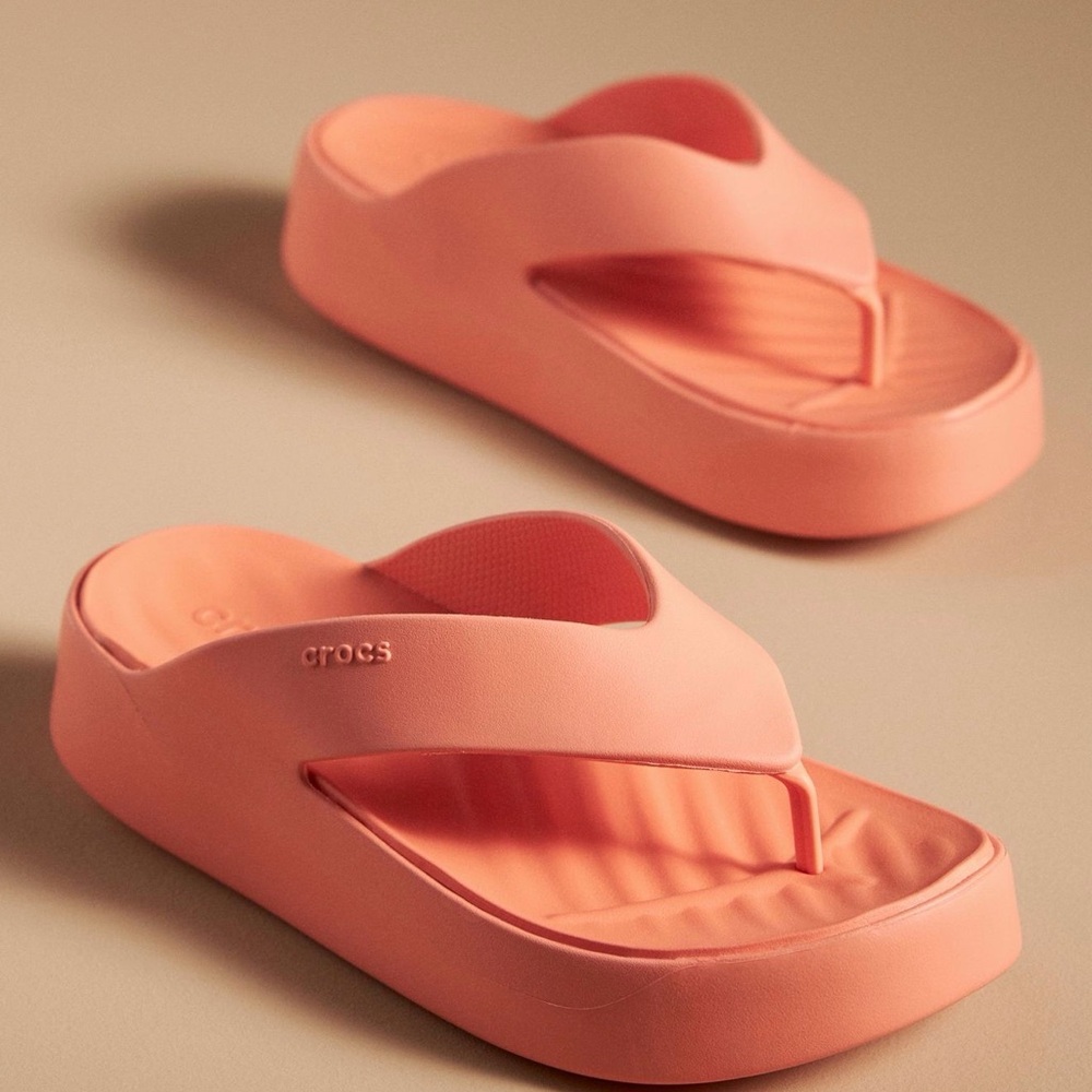 CROCS Getaway Platform Flip Flops Size 9